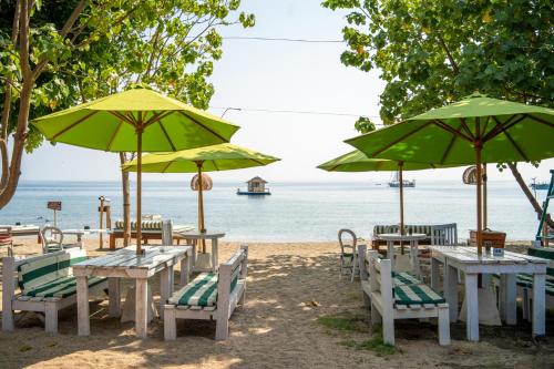 شاطئ, Taman Sari Bali Resort & Spa in بوموتيران