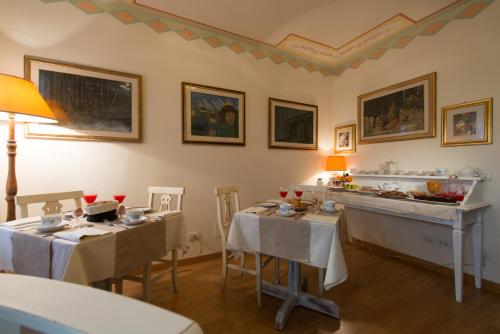 Two-Bedroom Apartment image 3