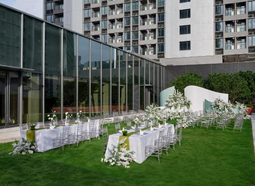 504865196 InterContinental Hotels Shenzhen WECC by IHG