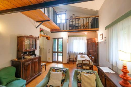  Villa nel bosco in Gromlongo