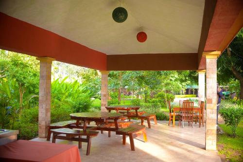 Restoran, Kabalega Resort in Masindi