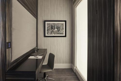 Eccleston Square Hotel - image 6