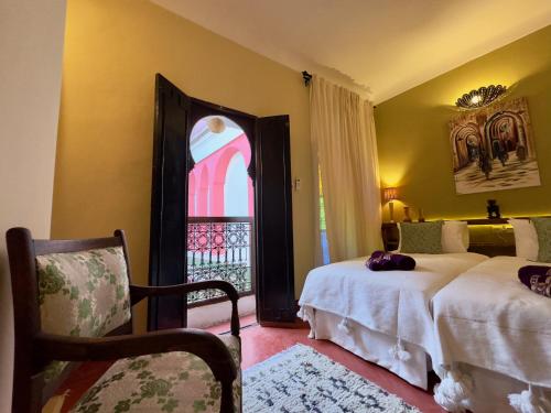 room detail thumbnail 1