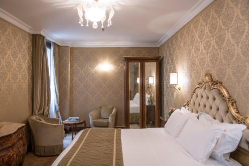 Hotel Nani Mocenigo Palace - image 11