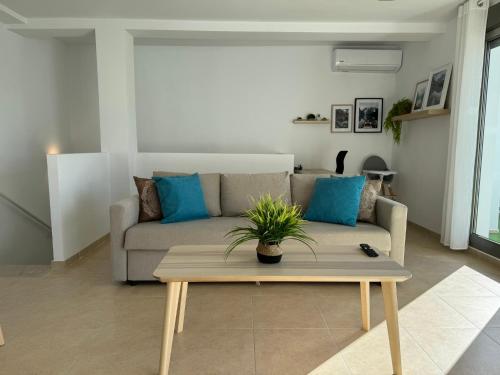 Apartamento Cervantes con terraza y vistas al mar