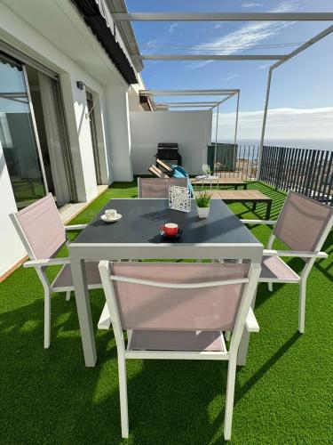 Apartamento Cervantes con terraza y vistas al mar