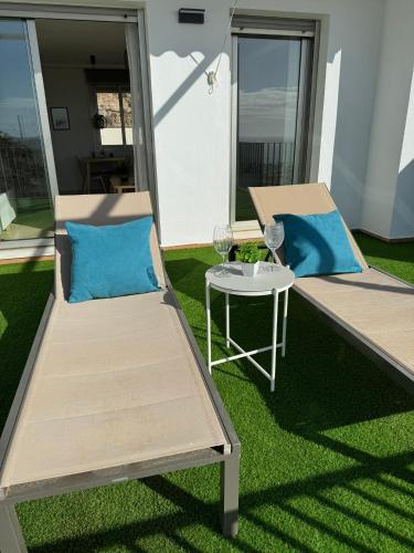 Apartamento Cervantes con terraza y vistas al mar