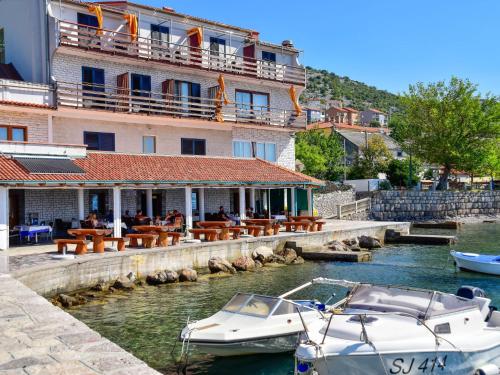 Apartment Val-6 by Interhome in 斯瓦提祖拉克