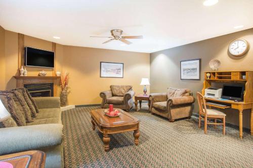 Ramada by Wyndham Spirit Lake/Okoboji