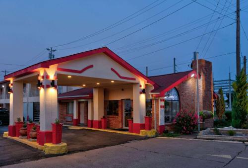 Super 8 by Wyndham Vernon in Vernon, USA