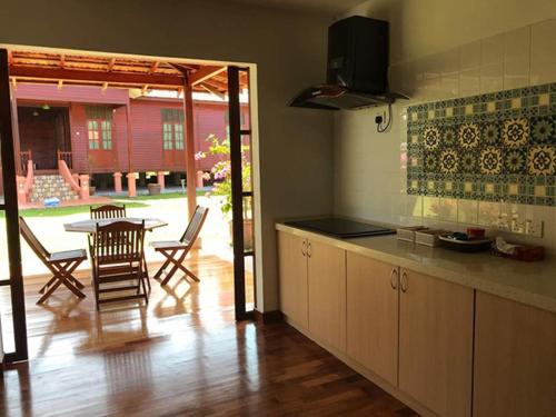 cuina, Rimba Alor Orchard Villas Villa Alor in Malacca