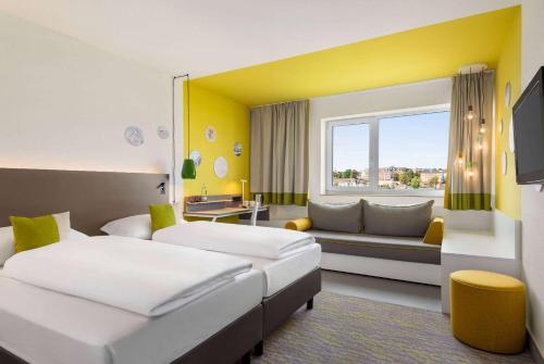 1 queen bed