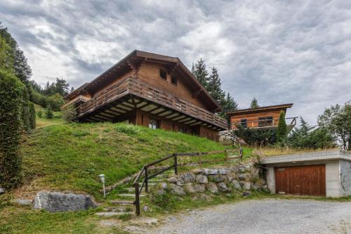 El Paradiso - Luxury Chalet Sauna with stunning views in Riddes