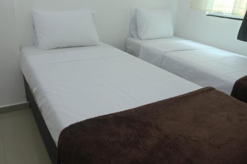 Double or Twin Room image 3