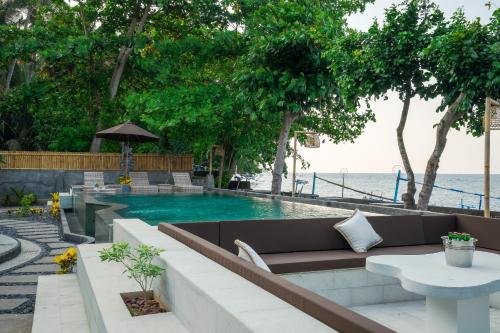 Bali Taoka Beach Villa