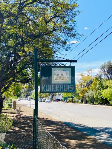 Die Kuierhuis - Central Stay, Local Hosts & Genuine Vibes Die Kuierhuis - Central Stay, Local Hosts & Genuine Vibes