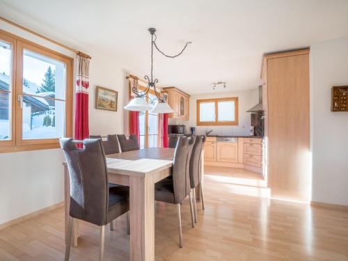 Apartment Tga Stgirat Obergeschoss by Interhome in Riom-Parsonz