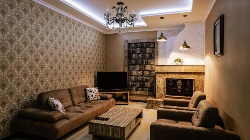 7 Rooms Hotel in T'bilisi City