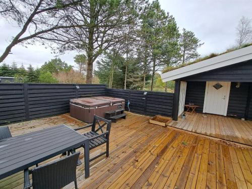  Holiday Home Reko - 1-1km from the sea in NE Jutland by Interhome in Hals