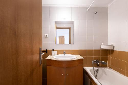 Olaias Design by Homing Olaias Design by Homing