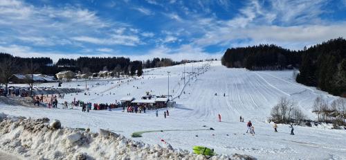 Pools, Sauna und Balkon mit Panoramablick