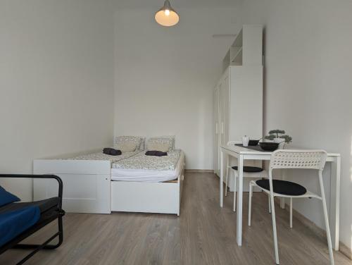 Cozy Studio by Dohany Synagogue, Budapest (photo 7)
