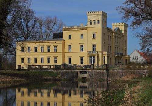 Schlossblick Apartment für 4 mit Küche Kamin Netflix Parken und Hofladen