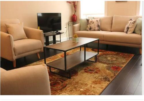 Entire 3 bedroom Private Luxury Condo in Washington, USA