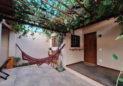 Casa rústica prox praias piscina aquecida e sauna (Casa rustica prox praias piscina aquecida e sauna) in Fundao