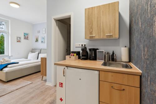 Vorstadtoase - 2 Personen - Eichwalde, Nähe BER - Queensize-Bett, Netflix, Parken in Eichwalde, Deutschland
