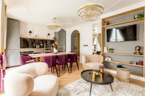 Luxury 3 Bedroom & 3 Bathroom - Champs Elysees & Louvre - Location saisonnière - Paris