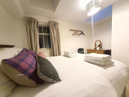Edinburgh 2-Bedroom Cottage with Parking - Ground Floor, Edimburgo (foto 6)