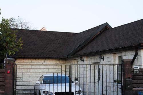 Cozy Cottage - Free Parking, Self Check-in, Oradea (Foto 4)