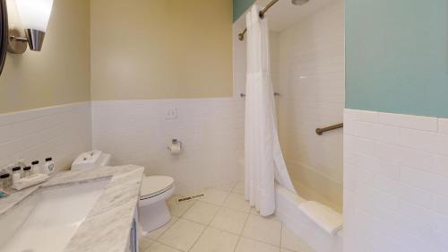 Breezeway Resort - image 6