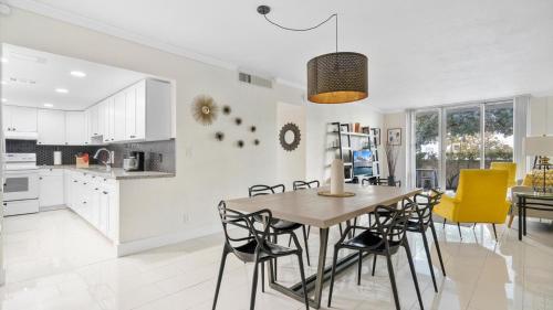 1 Bedroom Hollywood Beach at Tides 1A - image 12