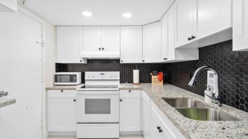 1 Bedroom Hollywood Beach at Tides 1A - image 14