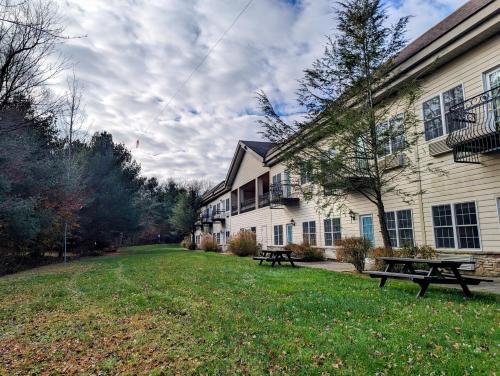 The Willowbrook Golf Hotel At Split Rock