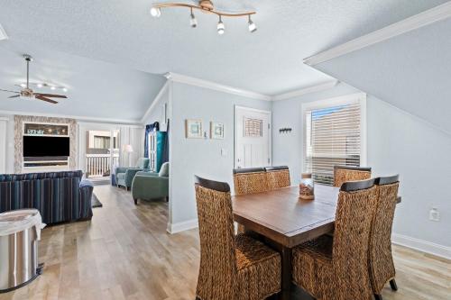 ​Sandpiper cove