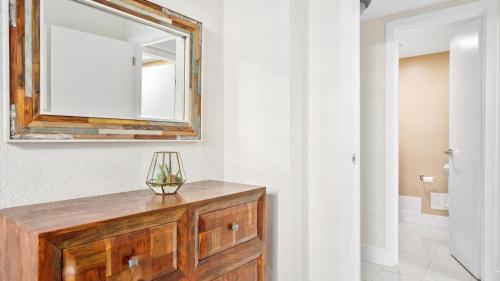 1 Bedroom Hollywood Beach at Tides 1A - image 11