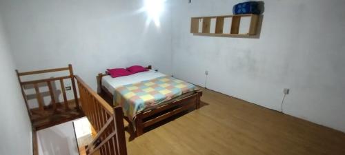 Casa quinta chica con pileta quincho y parque para 8 comfirmar reserva x telefono