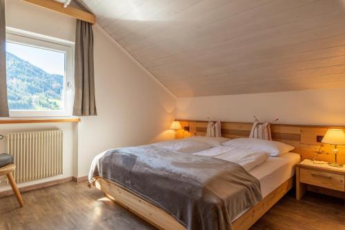 Two-Bedroom Apartment (6 Adults)