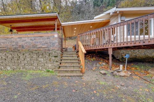 Orofino Cottage - Patio, Hot Tub and Outdoor Kitchen