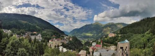  Breathtaking Alpine views near ski lifts spa 135m2 in Bad Gastein