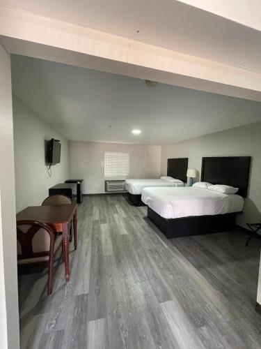 High Falls Inn & Suites in Stockbridge (GA)