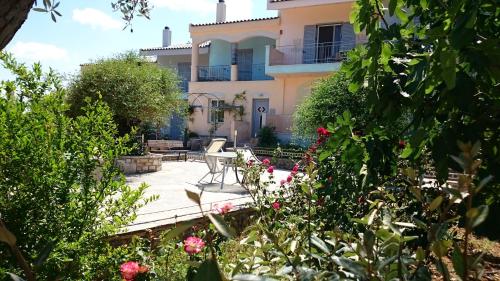  Antonia's Apartments, Pension in Yimnón