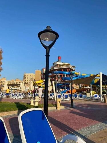 . استوديو مجهز بالعالمين الجديده