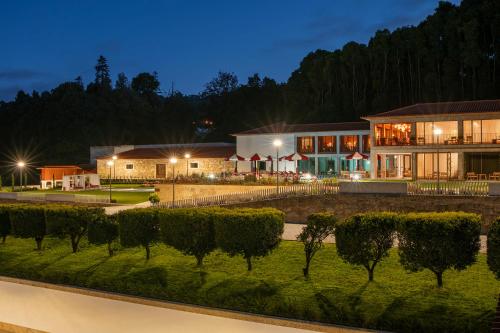 สระว่ายน้ำ, Solar de Vila Meã (Solar de Vila Mea) in บาเซโลซ