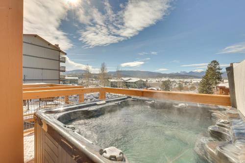 Mountain-View Townhome in Fraser Private Hot Tub