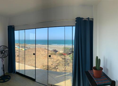 Tayta Surf House in Lobitos