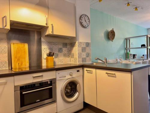 Maison au calme 2 Chambres Terrasse Clim parking gratuit in La Chamberte